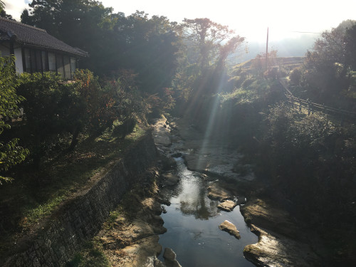須佐川と朝日