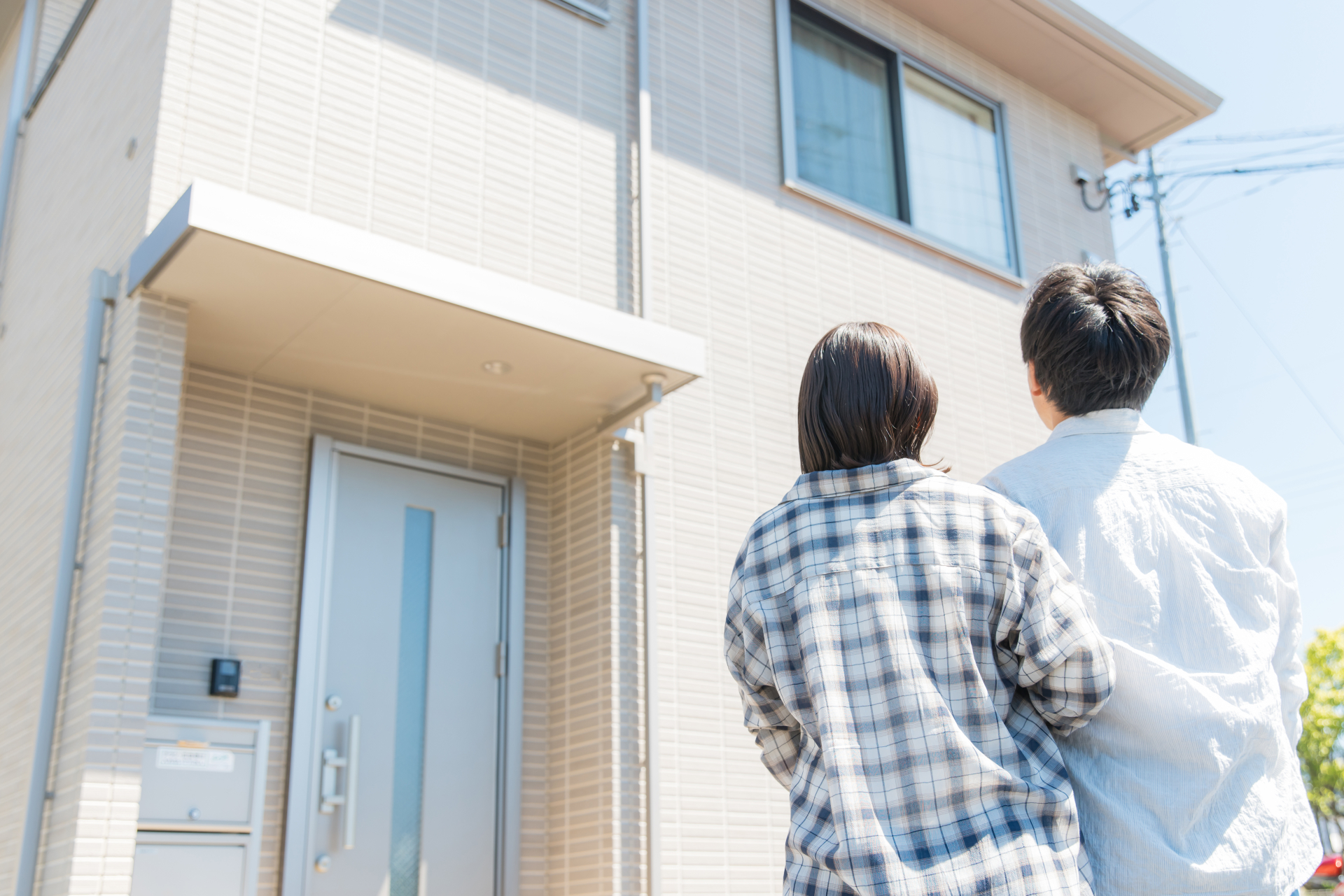 2026年住宅税制大幅改正 ― 今、中古住宅に注目すべき理由    「新築か中古か」ではなく「どんな住まいを選ぶか」の時代へ。 