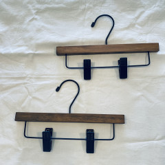 ロータスプレスハンガー