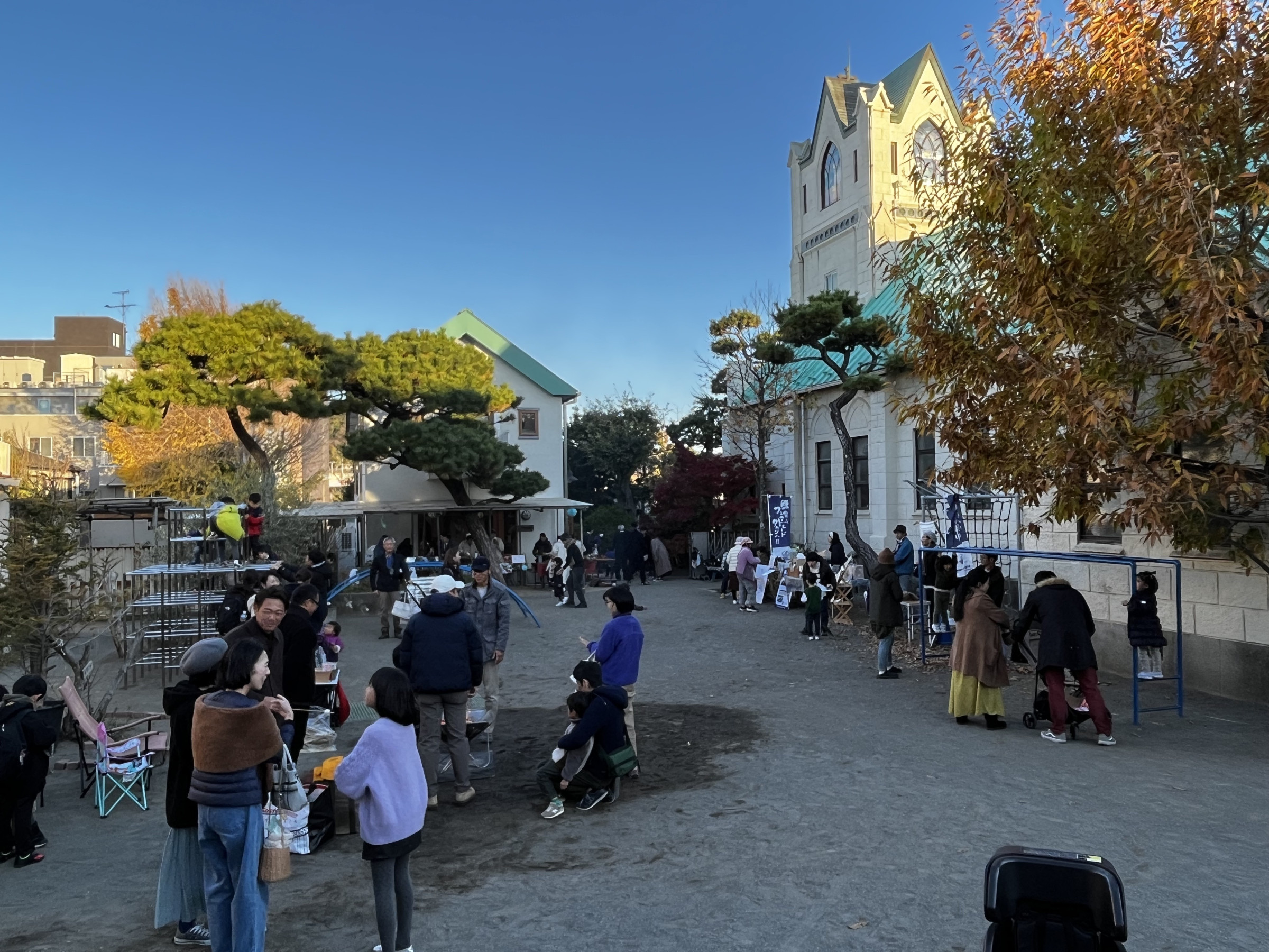 First Advent-教会での小さなちいさなクリスマスマーケット-11/30