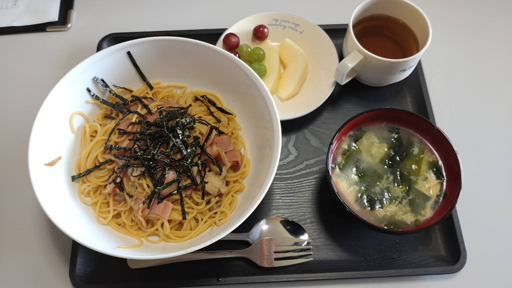 送迎　無料　　昼食　100円