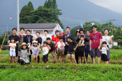 HUG恒例の田植えを行いました！