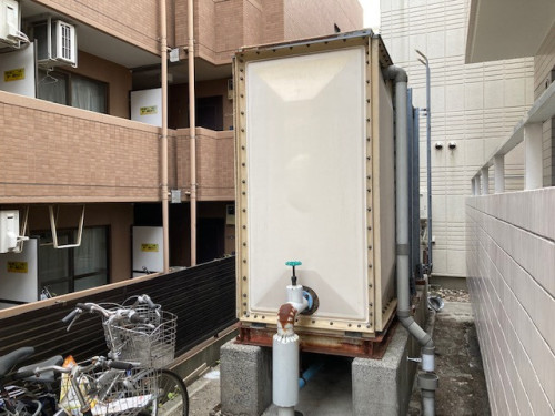 Ⅹ受水槽ＦＲＰ塗装 (1).jpg