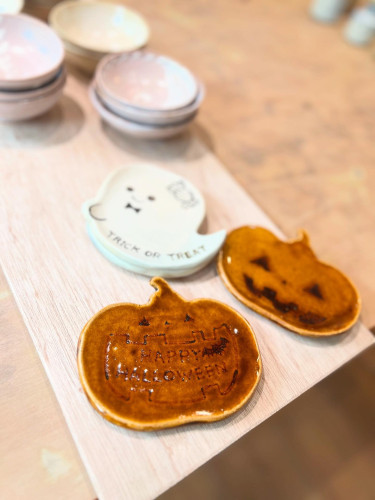 ☆workshop☆　おばけorカボチャのお皿に絵付け体験　ハロウィンパーティーをステキに演出するアイテム