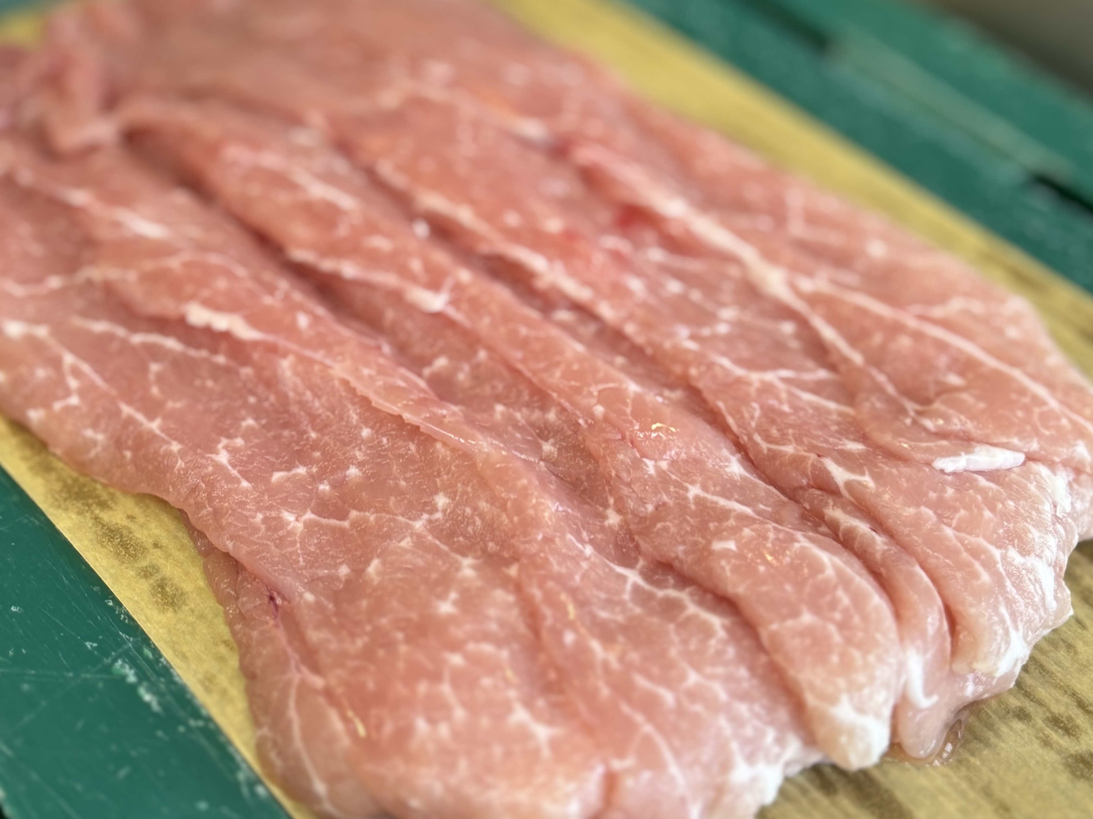 伊藤肉屋の商品 > 庄内の三元豚 - 伊藤肉屋