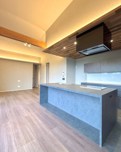 グレー　白　シンプル　住宅　完成見学会　チラシ　A4 (Instagram投稿（正方形）) (A4)のコピー (A4（横）)のコピー (A4)のコピー (A4（横）) (Instagramの投稿) (チラシ（A4）)のコピーのコピーのコピーのコピー.zip - 3.jpg