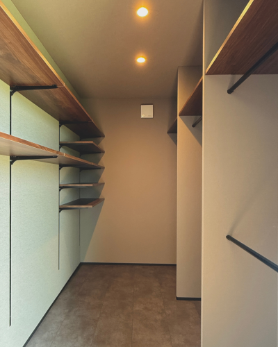 グレー　白　シンプル　住宅　完成見学会　チラシ　A4 (Instagram投稿（正方形）) (A4)のコピー (A4（横）)のコピー (A4)のコピー (A4（横）) (Instagramの投稿) (チラシ（A4）)のコピーのコピーのコピーのコピー.zip - 5.PNG