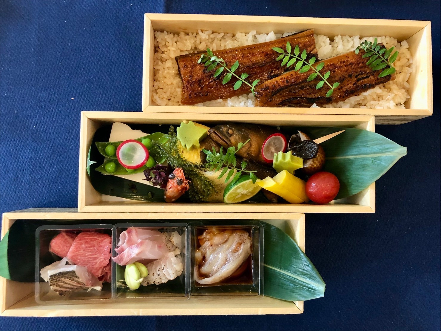 国産うなぎの三段弁当