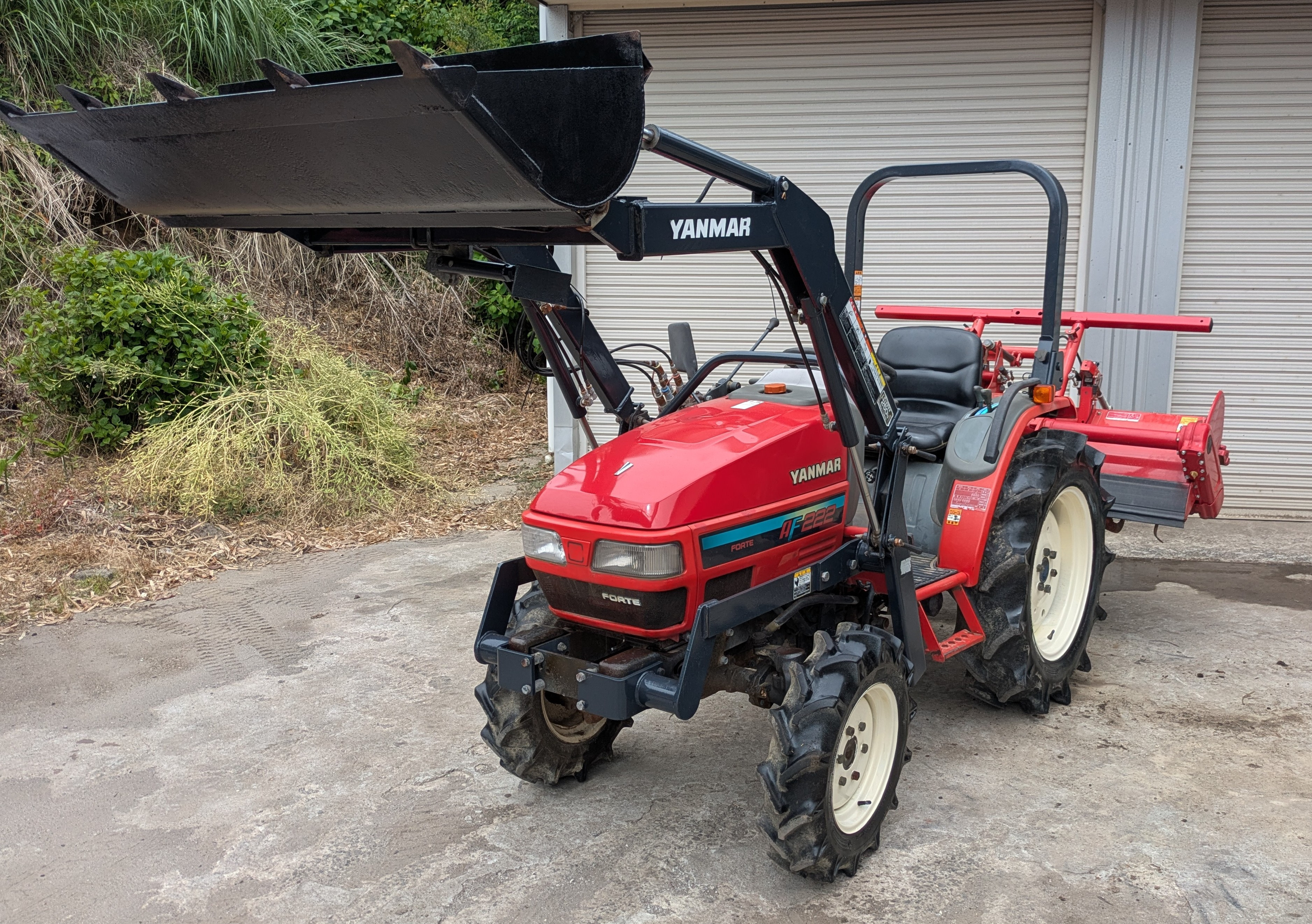 YANMAR AF222 HST トラクター R215M美品