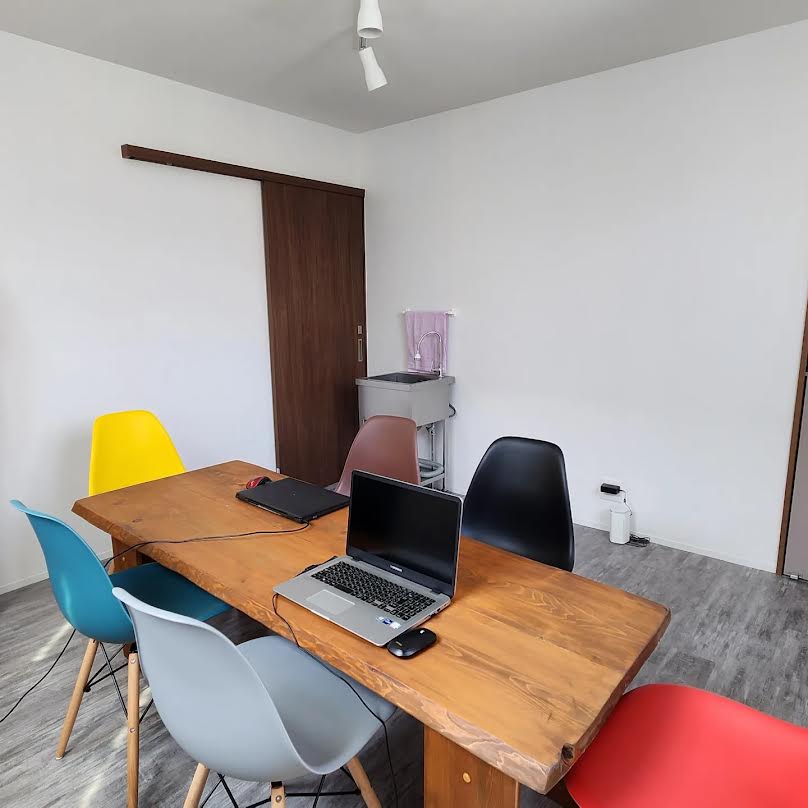 コワーキングスペース・レンタルスペース始めました