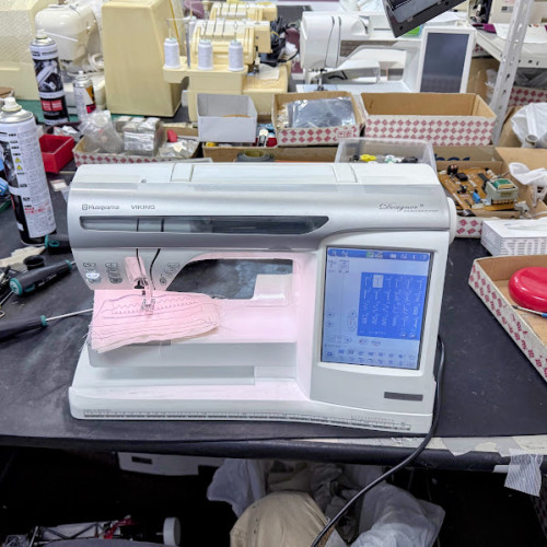 ハスクバーナミシンデザイナーSEミシン修理青森県.jpg
