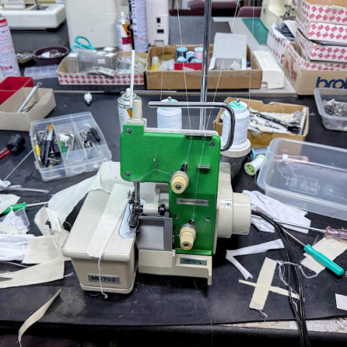 マミーロックミシンML702ミシン修理大阪府.jpg