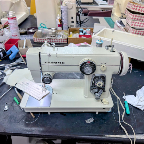 ジャノメミシンモデル680型ミシン修理大阪府.jpg