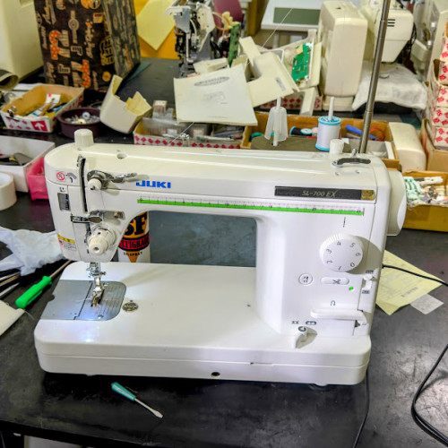 JUKIミシンSL700EXミシン修理大阪府.jpg