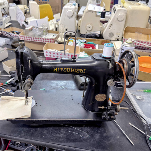 MITSUBISHI足踏みミシン修理東京都.jpg