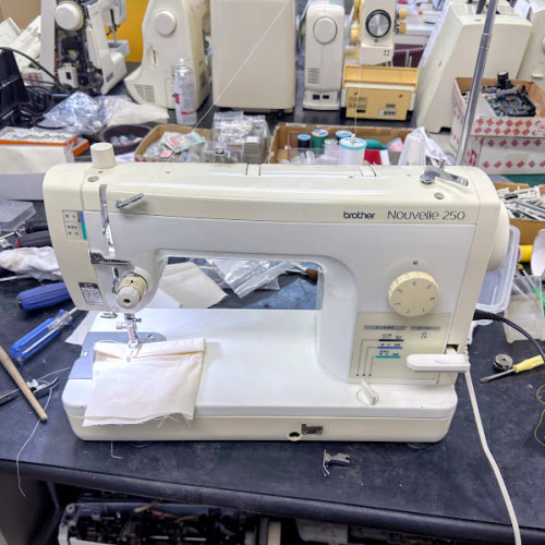 ブラザーミシンヌーベル250ミシン修理兵庫県.jpg