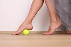 足指や足裏の形状の崩れが姿勢に影響する？足のトラブル改善法