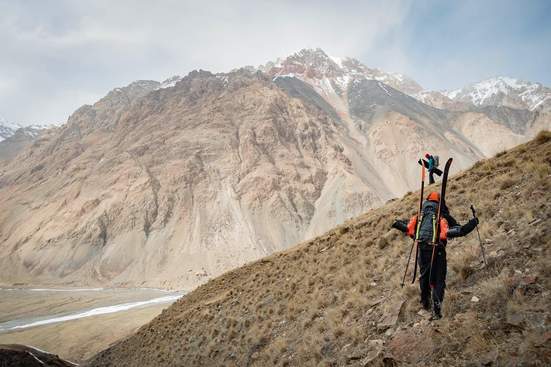 中田寛也　写真展 Expedition to Kuiluu range