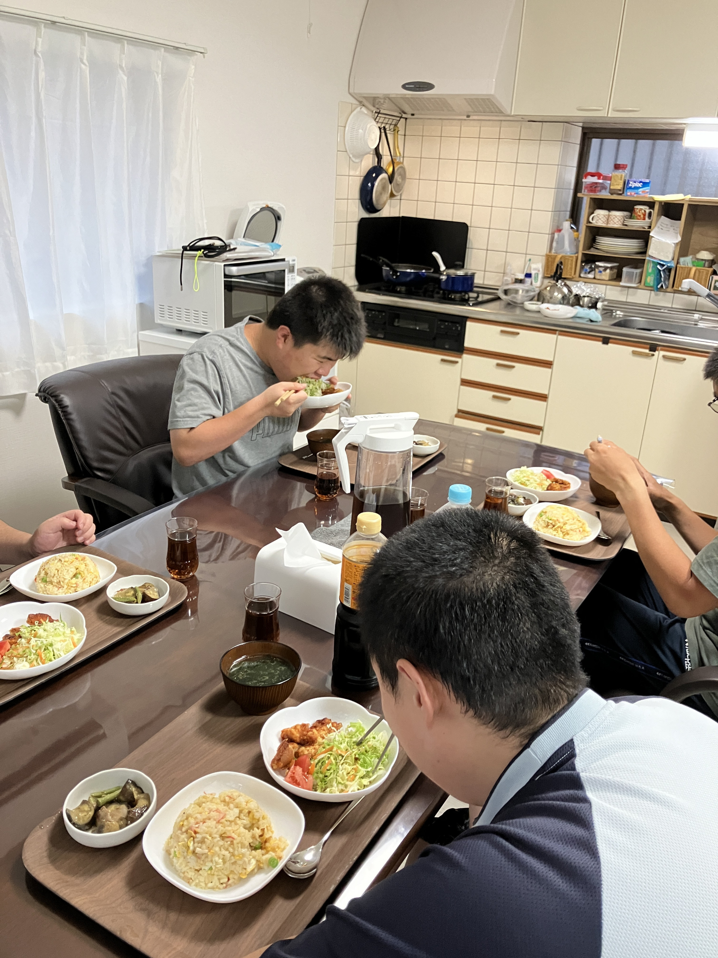 男子仲良し組