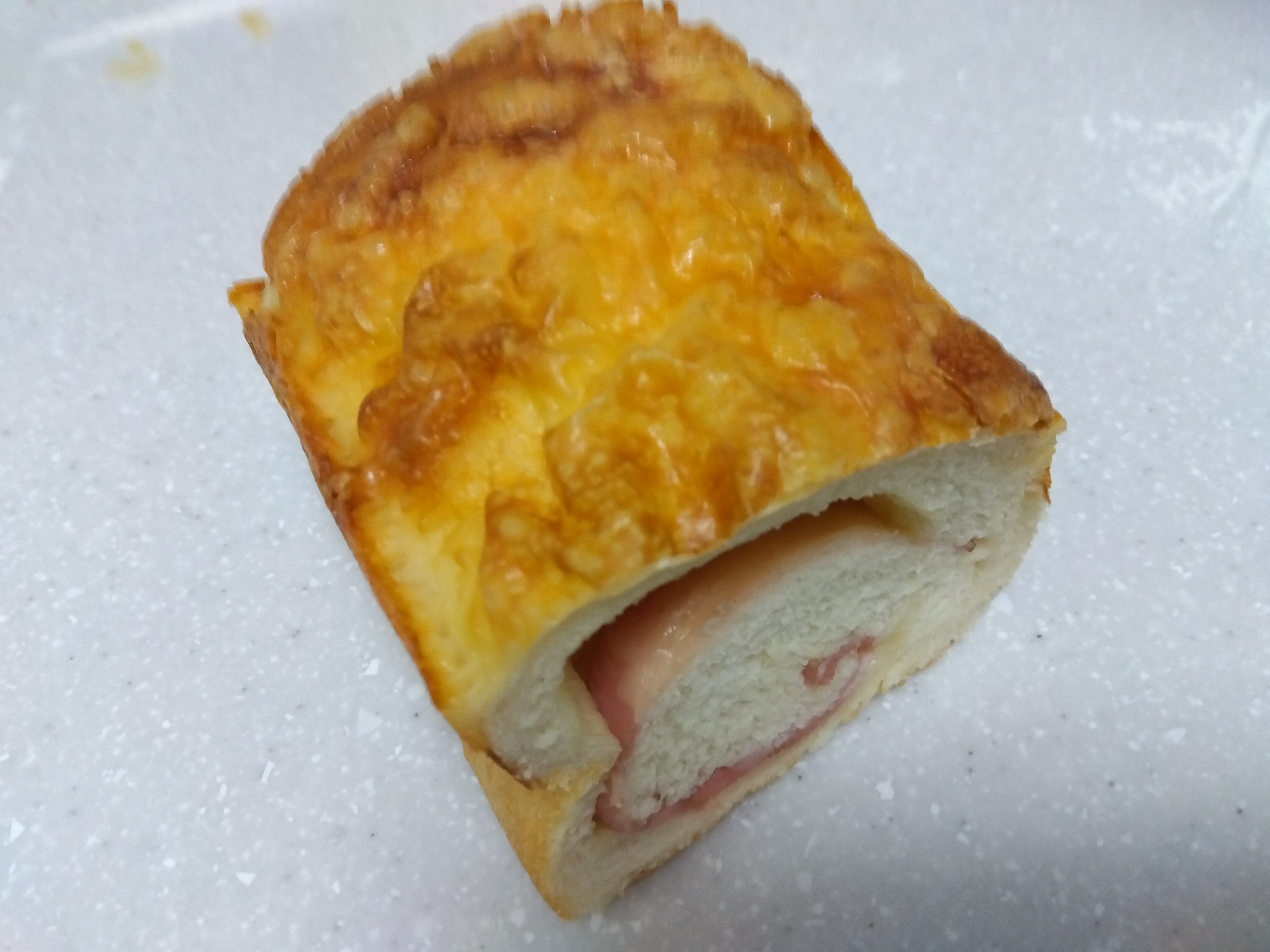 ベーコンチーズ食パン