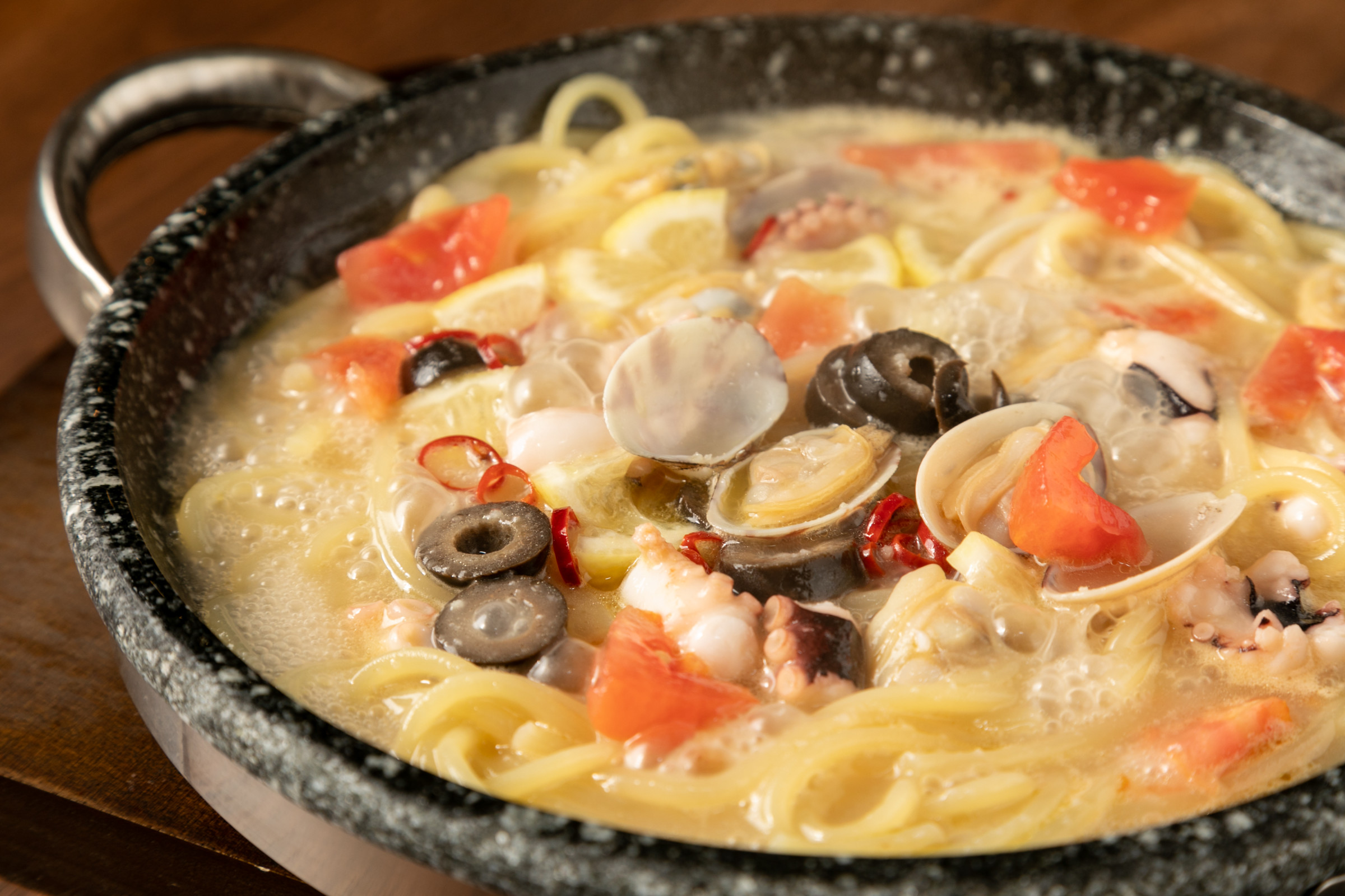 魔法のパスタ彦根店 公式HP