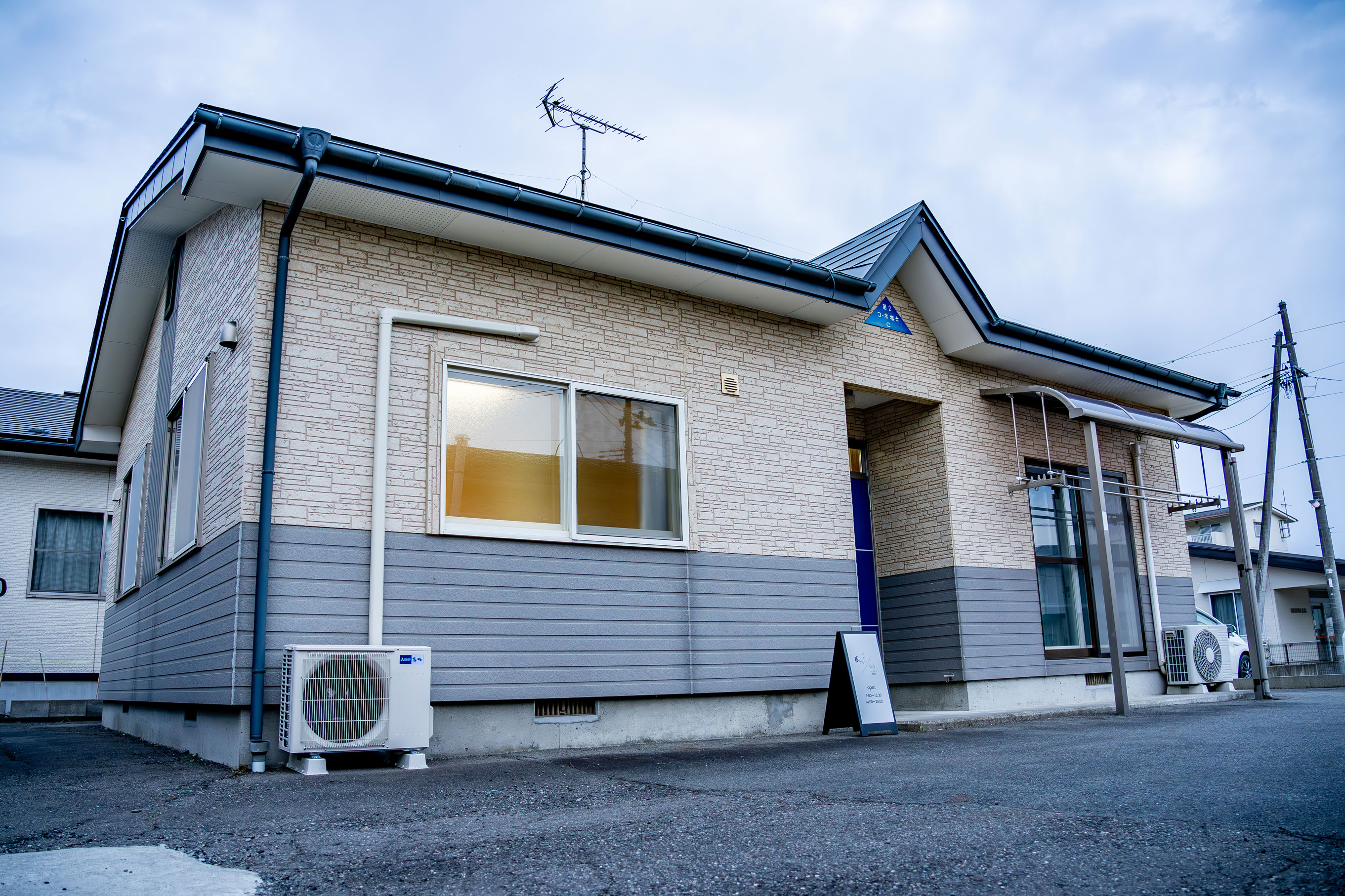 店舗の場所・駐車場のご案内