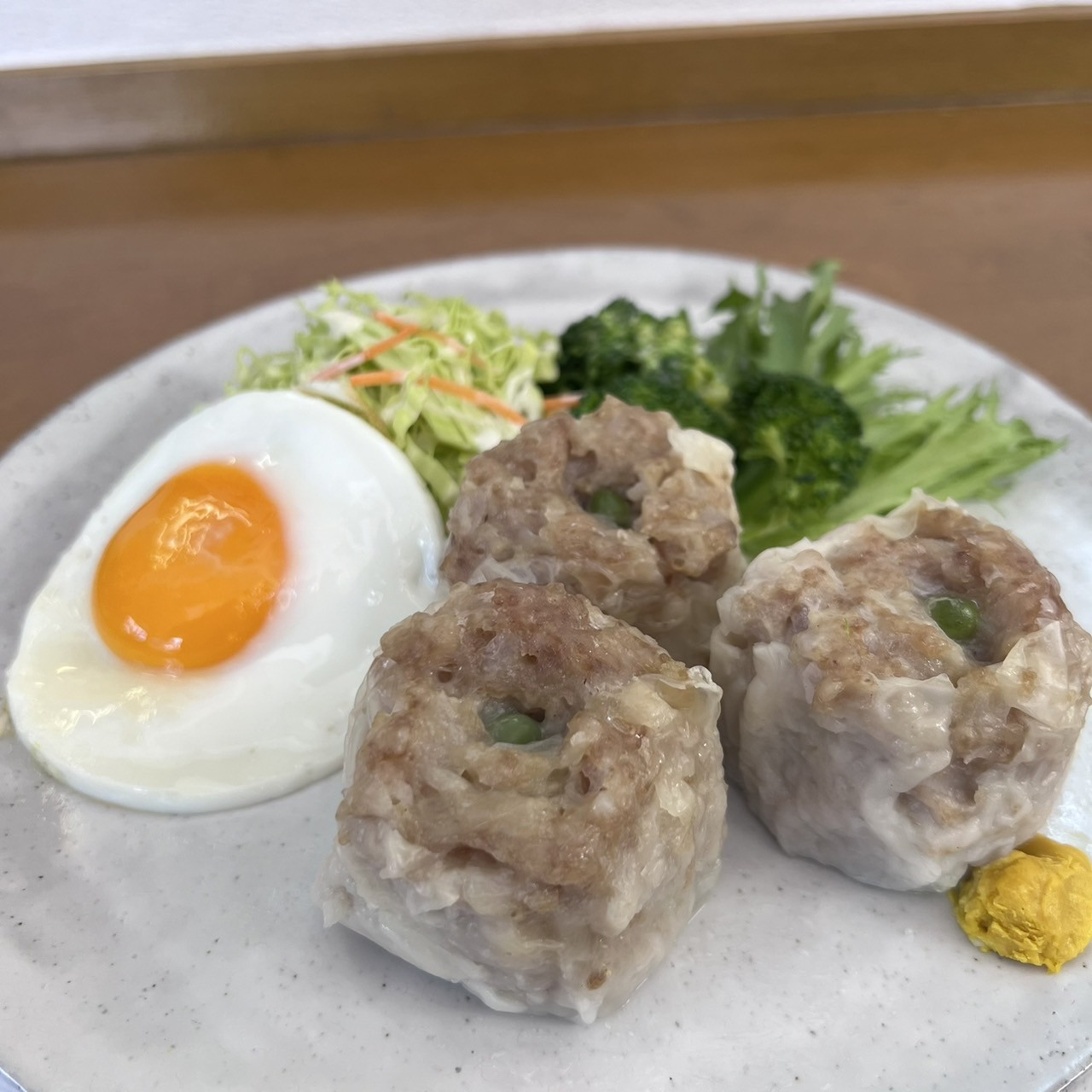 ジャンボシュウマイ（肉の滝沢）