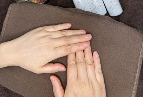 kadoma-beauty salon-hand.jpg