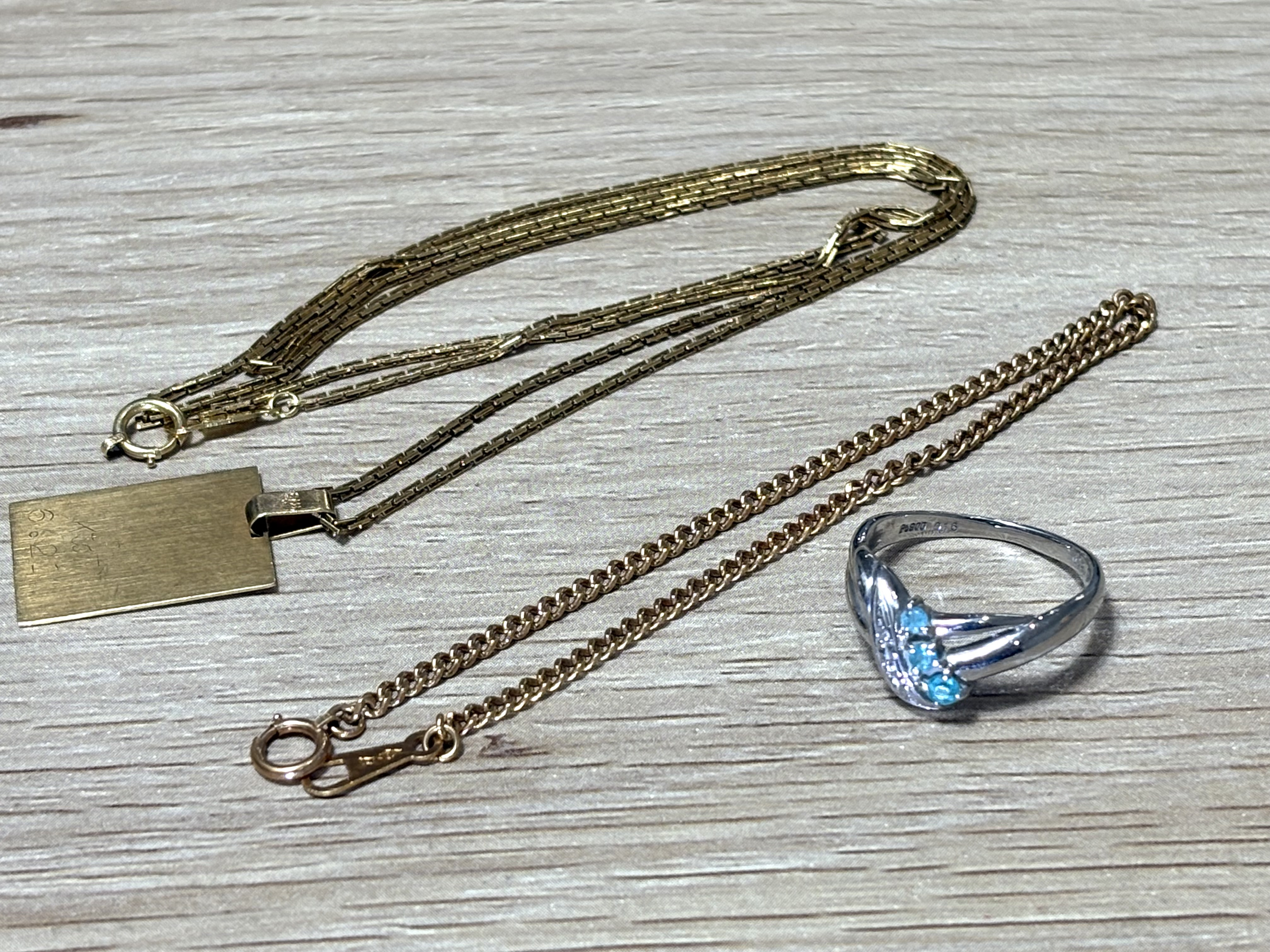 出張買取の為２２日午後４時閉店・２３日昼１２時オープン