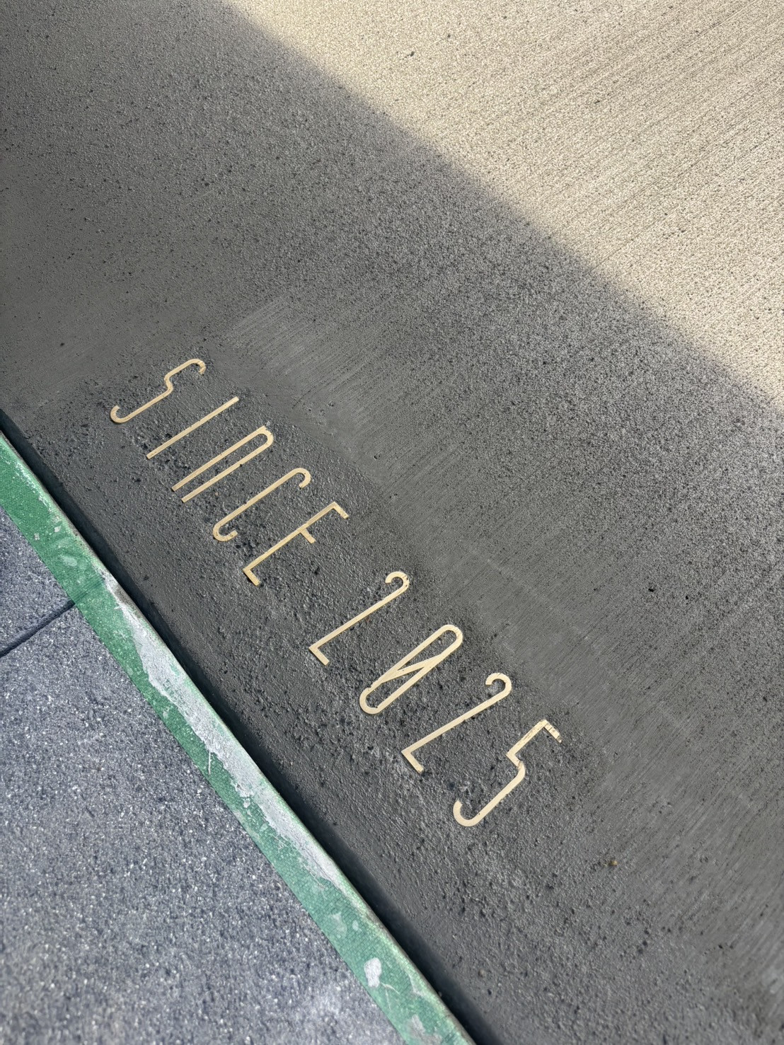 玄関前のデザイン‼️