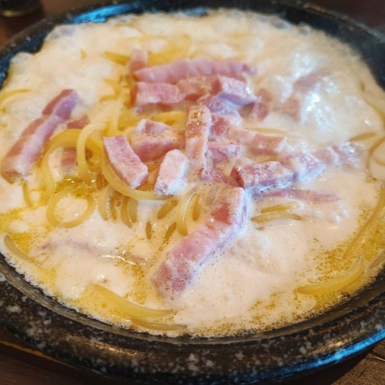 第3位 石焼きカルボナーラ｜魔法のパスタ伊集院店