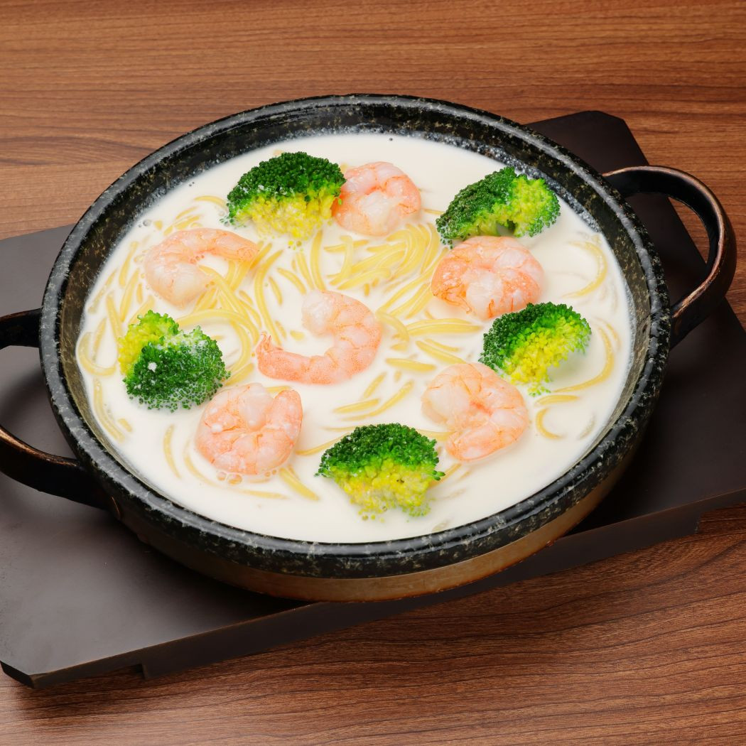 人気ランキング3位 小エビクリーム 魔法のパスタ伊集院店