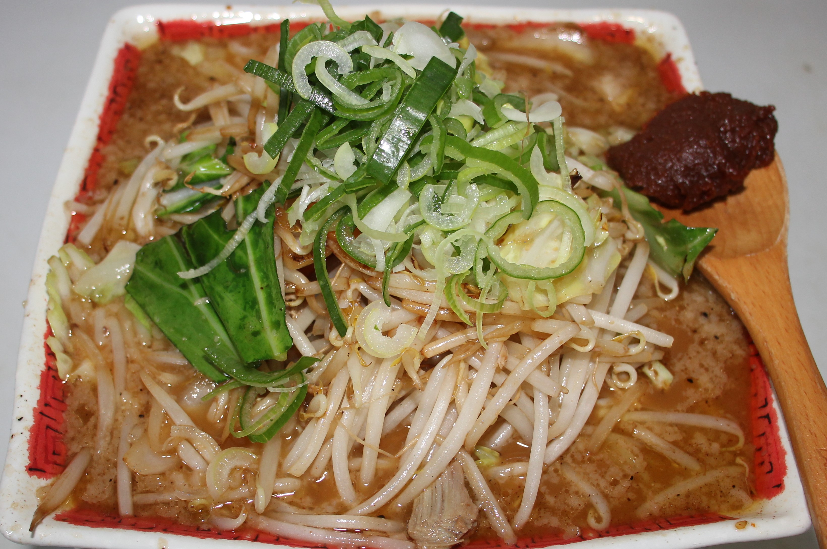 メガトンとんこつ醤油