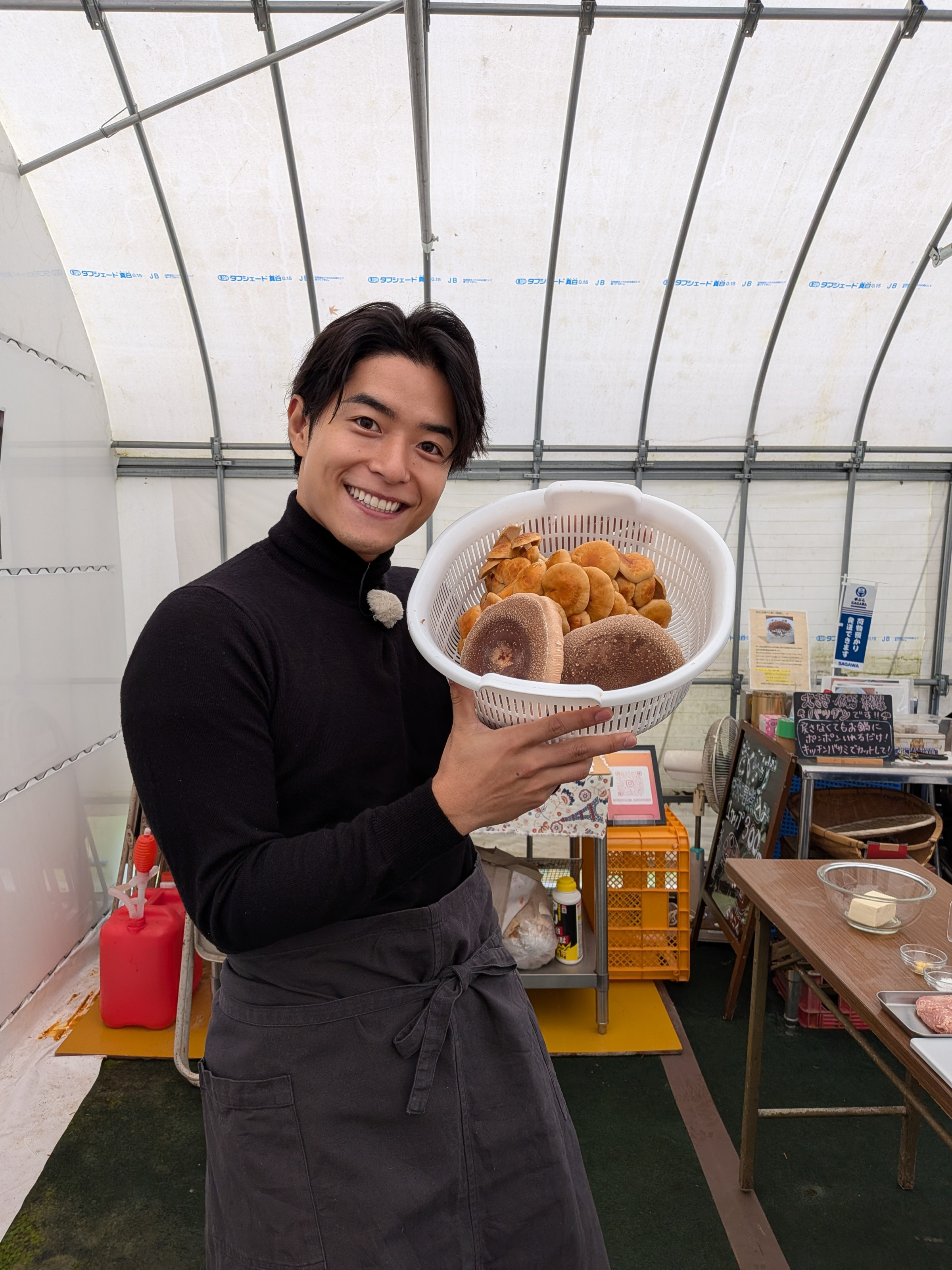 「KOH×富山うまいもん」の取材で池田航くんがきのこ料理を披露！