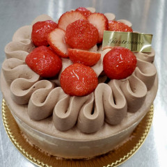 苺デコレーション(生チョコクリームタイプ)