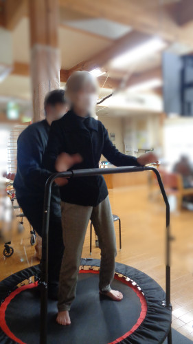 2026年1月26日 安達 トランポリン ぼかし.JPG