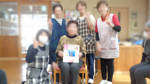 2026年2月12日 古泉 お誕生日 集合写真 ぼかし.JPG