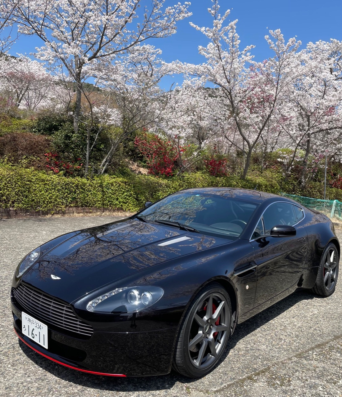 Aston Martin V8 Vantage 6MT
