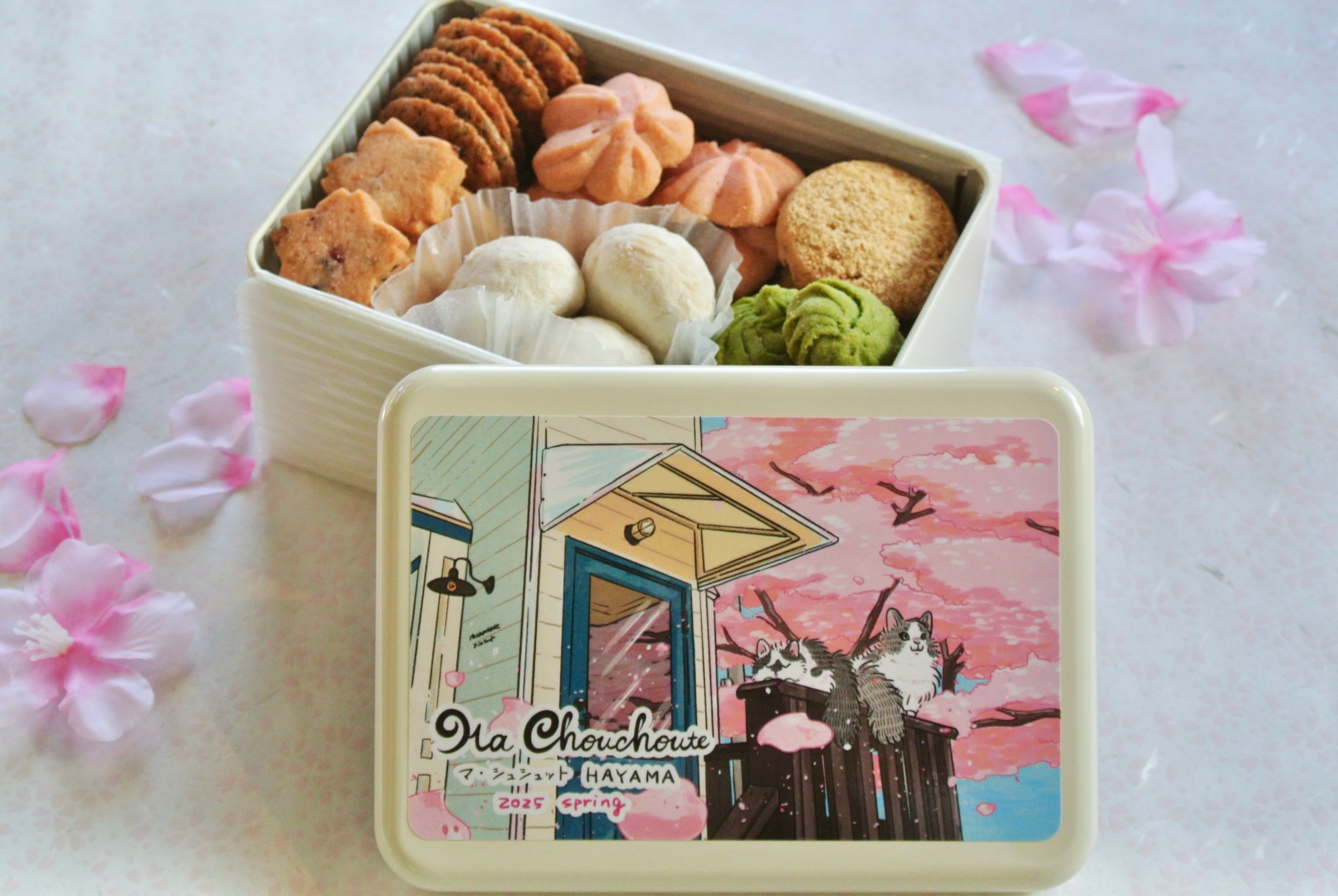 桜クッキー缶 - 菓子工房 Ma chouchoute