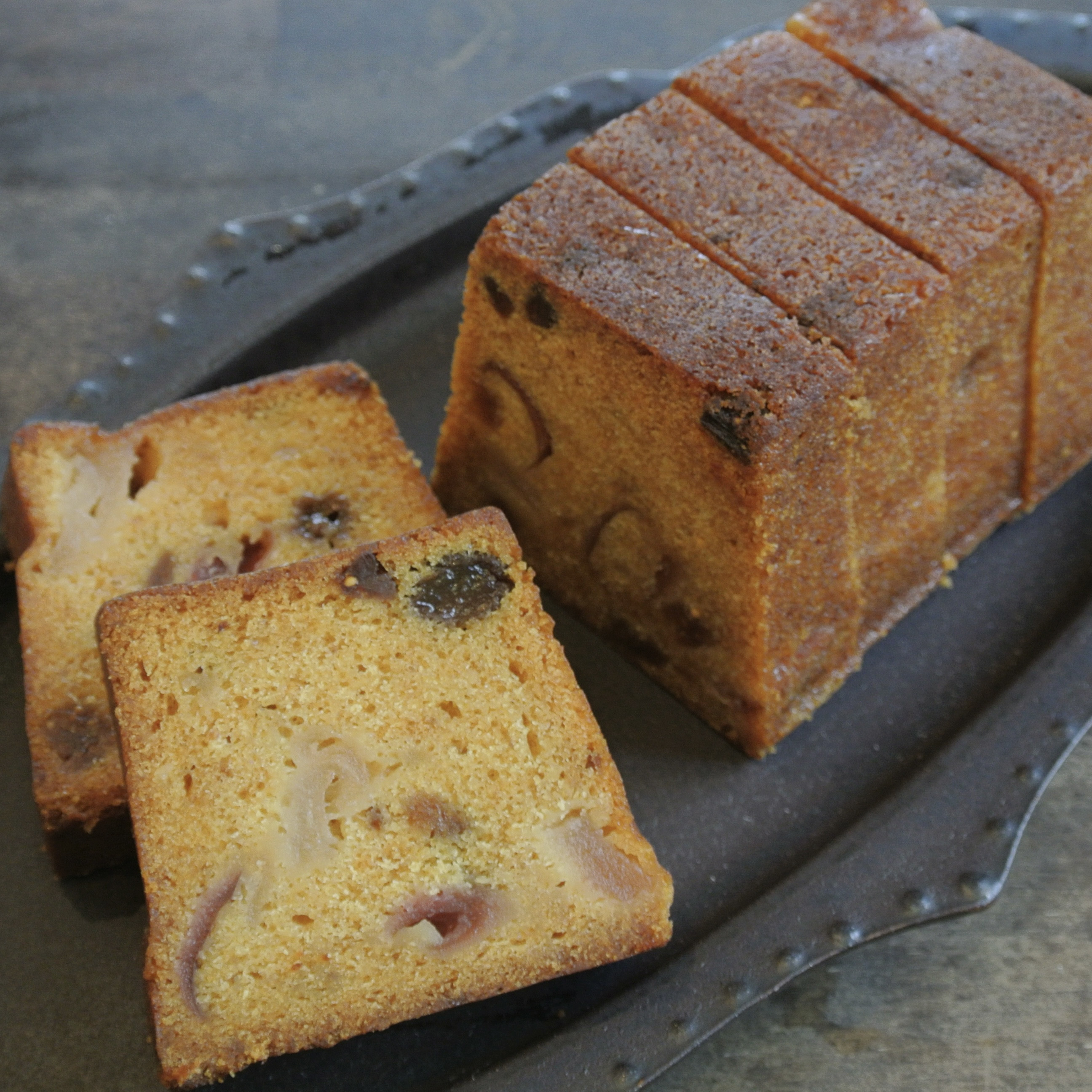 紅玉といちじくのキャラメルパウンドケーキ