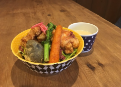 こもど丼.png