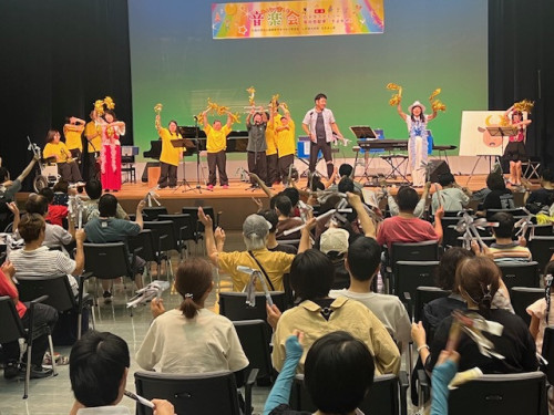 みんなで歌おう踊ろう！.JPG
