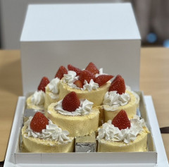 クリスマス用ケーキのご注文受付中