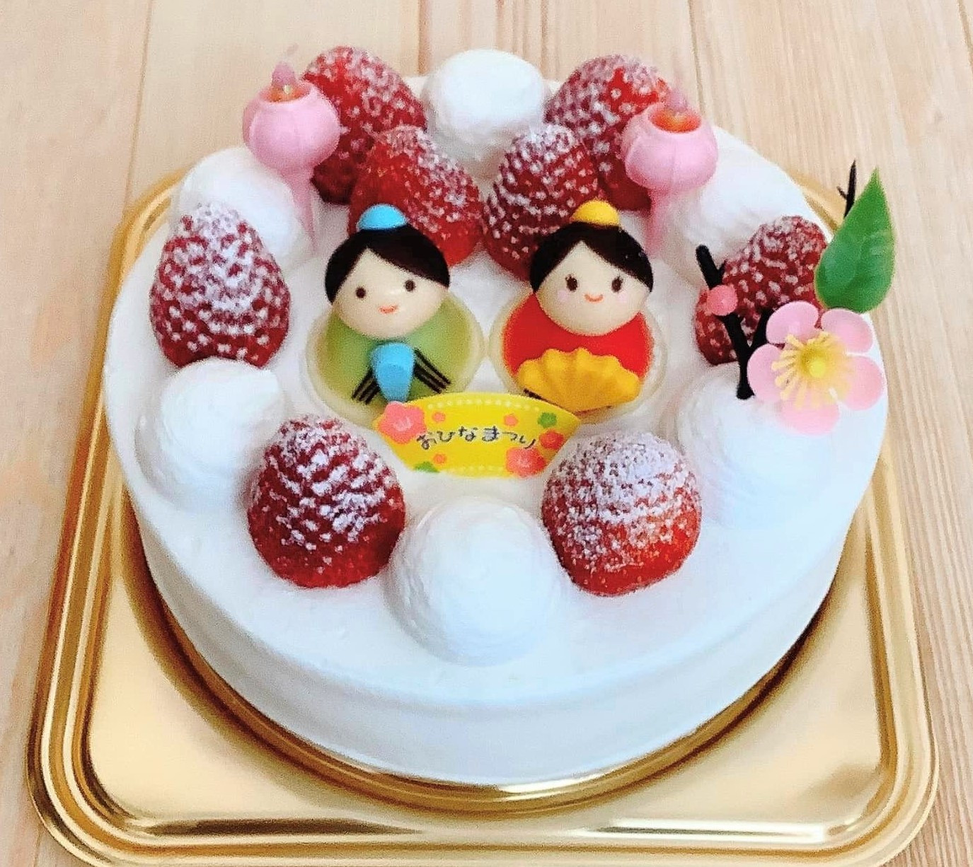 おひな祭りケーキ、ご予約受付中です。