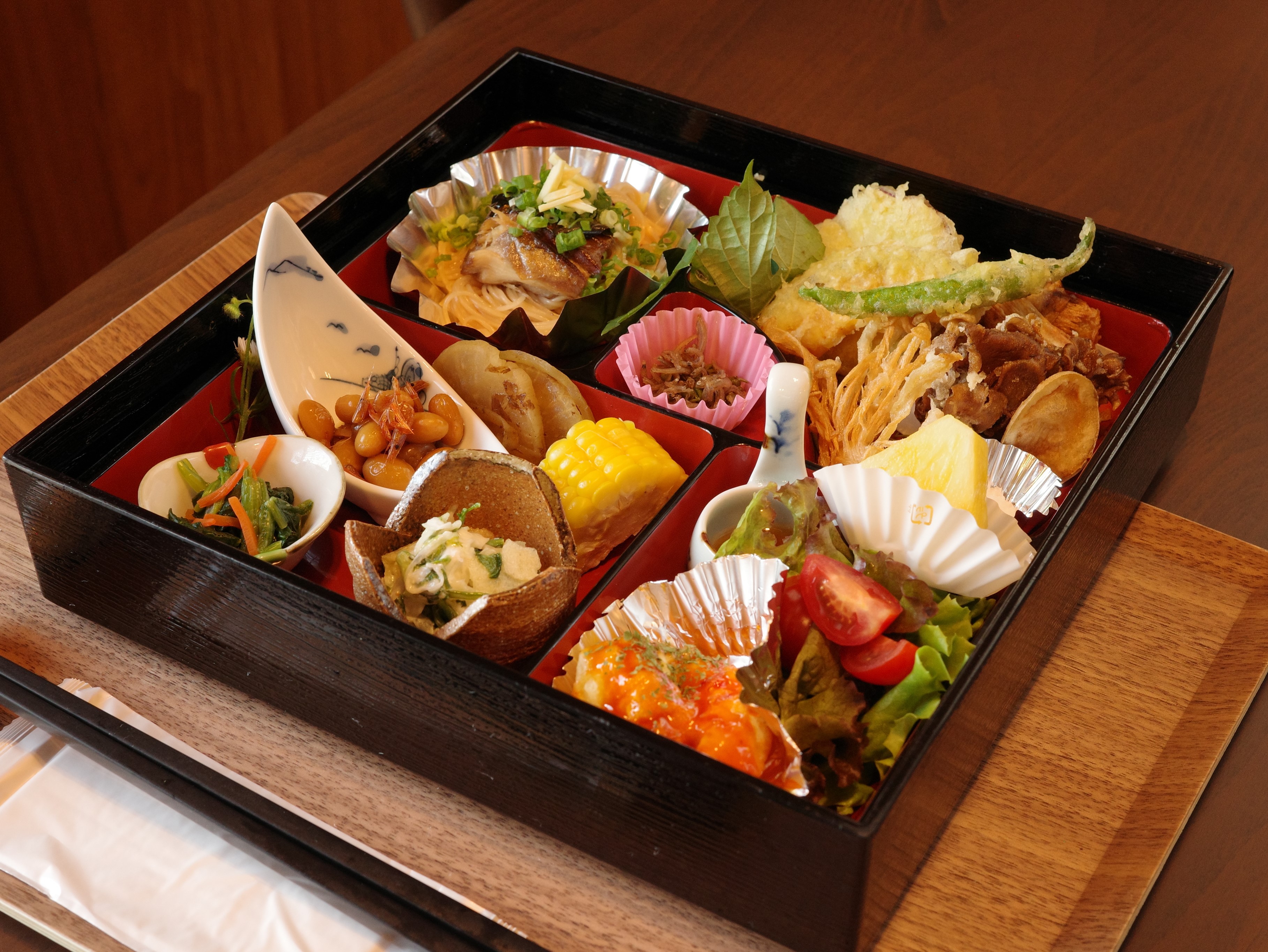 松花堂弁当(2日前までに要予約) - よばれやんせ。