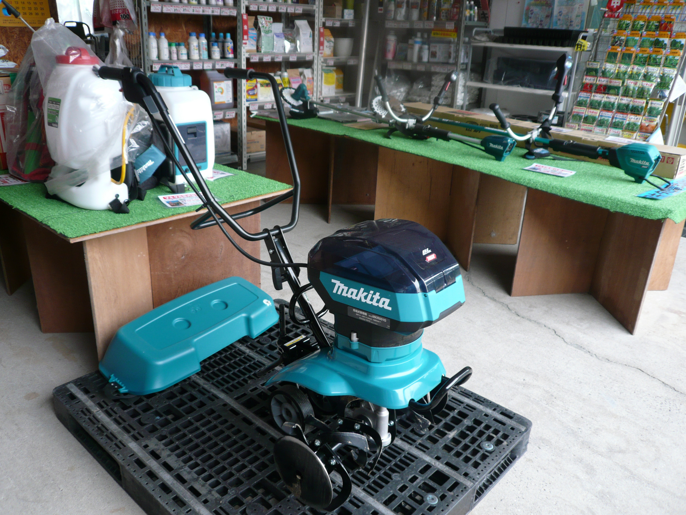 学校・公園・公共機関にも納品してます！