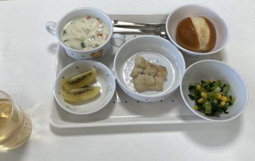給食試食.JPG