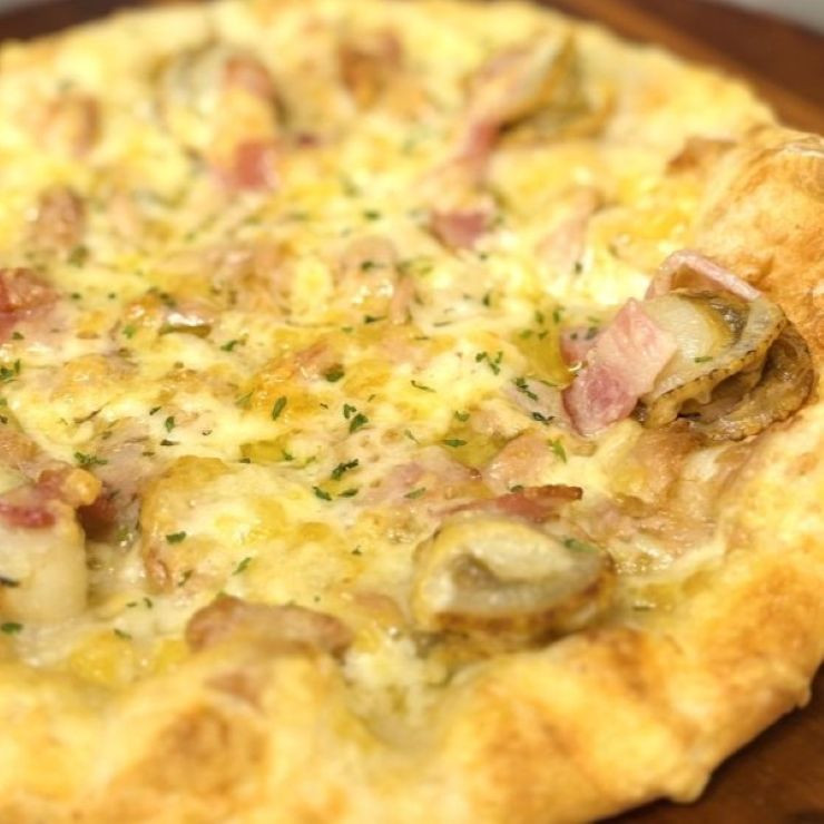 ホタテベーコンアヒージョ（ベビーホタテ×ツナ×ガーリックオイル）｜ナチュラルスマイルピザ