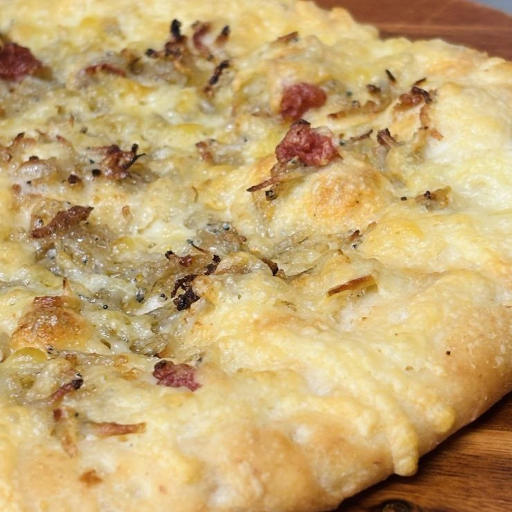 しらす梅アヒージョ（香ばしいアヒージョ×梅の酸味）｜ナチュラルスマイルピザ