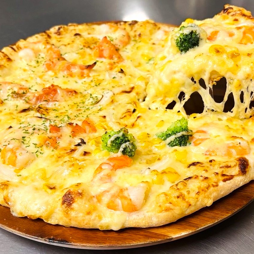 えびえびサーモン（ハーフ＆ハーフ）｜ナチュラルスマイルピザ